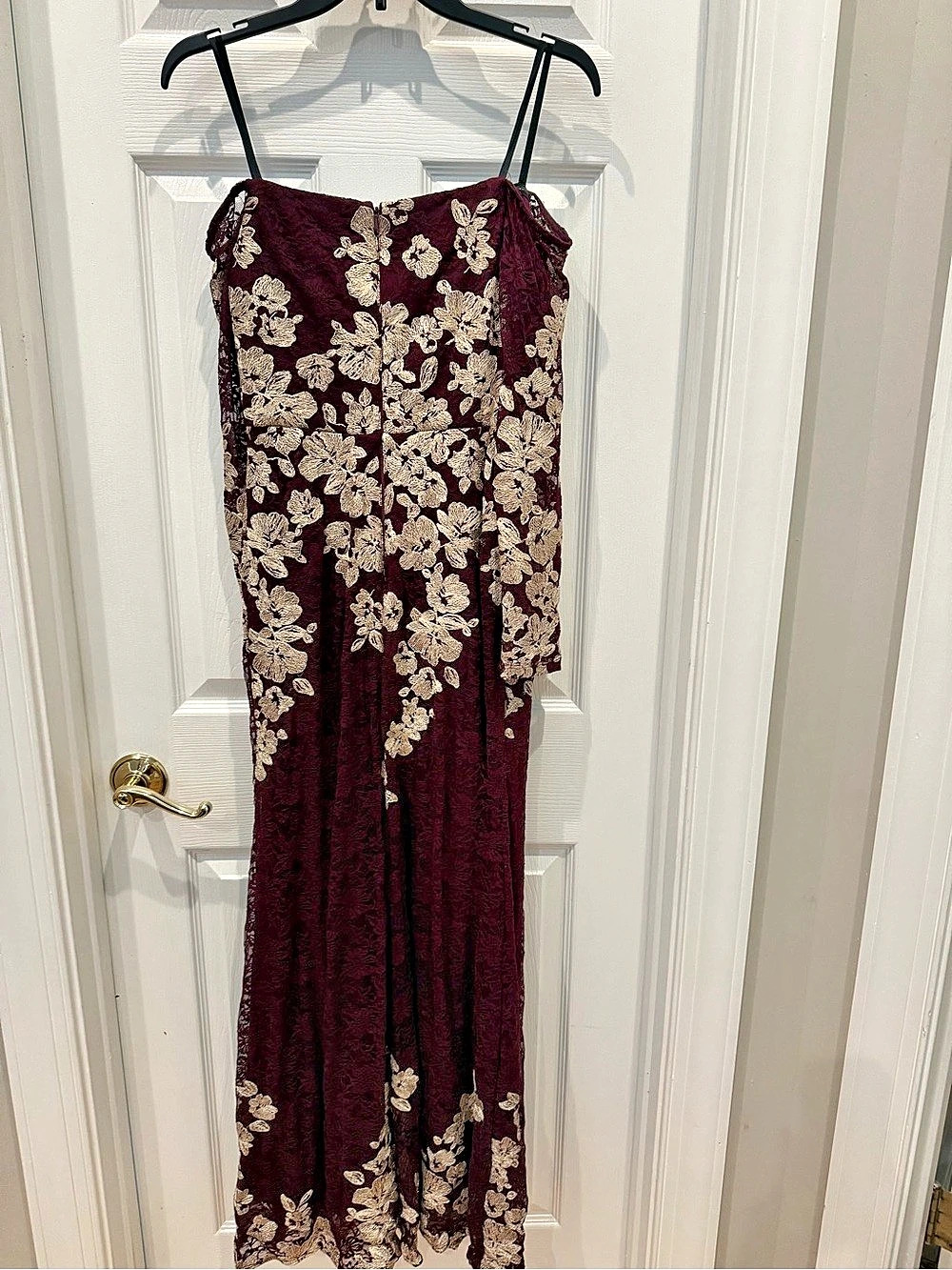 Xscape Floral Evening Mermaid Style Dress in Burgundy & Gold Like New - Size 4 P